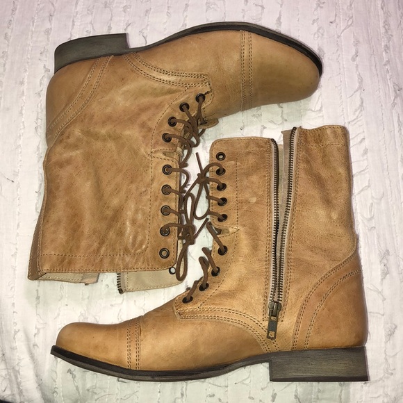 Steve Madden Shoes - Steve Madden combat boots